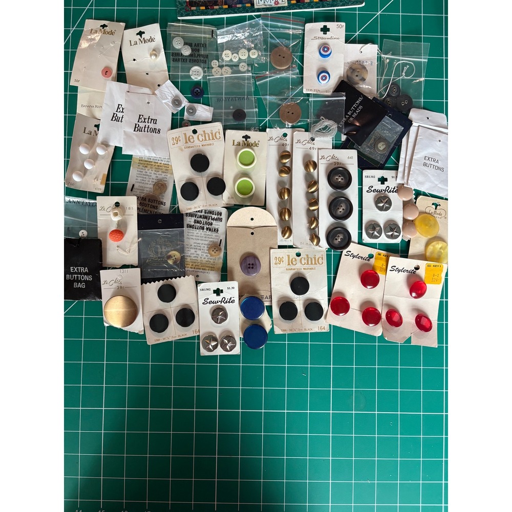 Vintage Button Lot La Mode Le Chic Stylerite Sewing Craft Replacement Bulk Set